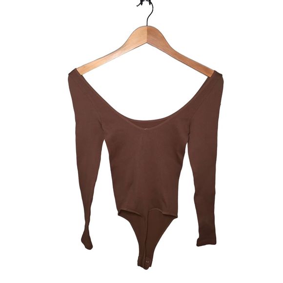 Free People Movement Meg Seamless V-Neck Long-Sleeve Bodysuit in Ash/Brown - Picture 5 of 12